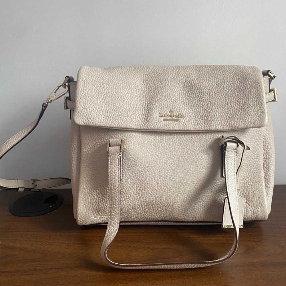 Kate Spade Convertible Satchel Pebbled Front Flap Purse White Leather Cross Body